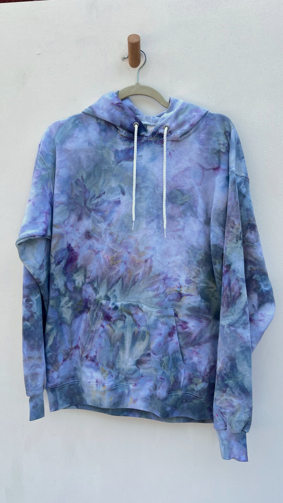 Hoodie Sweatshirt - Mediums