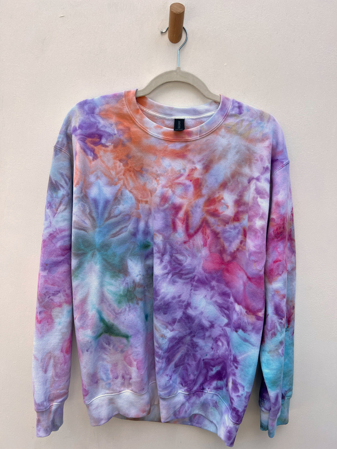 Sweatshirt - Mediums