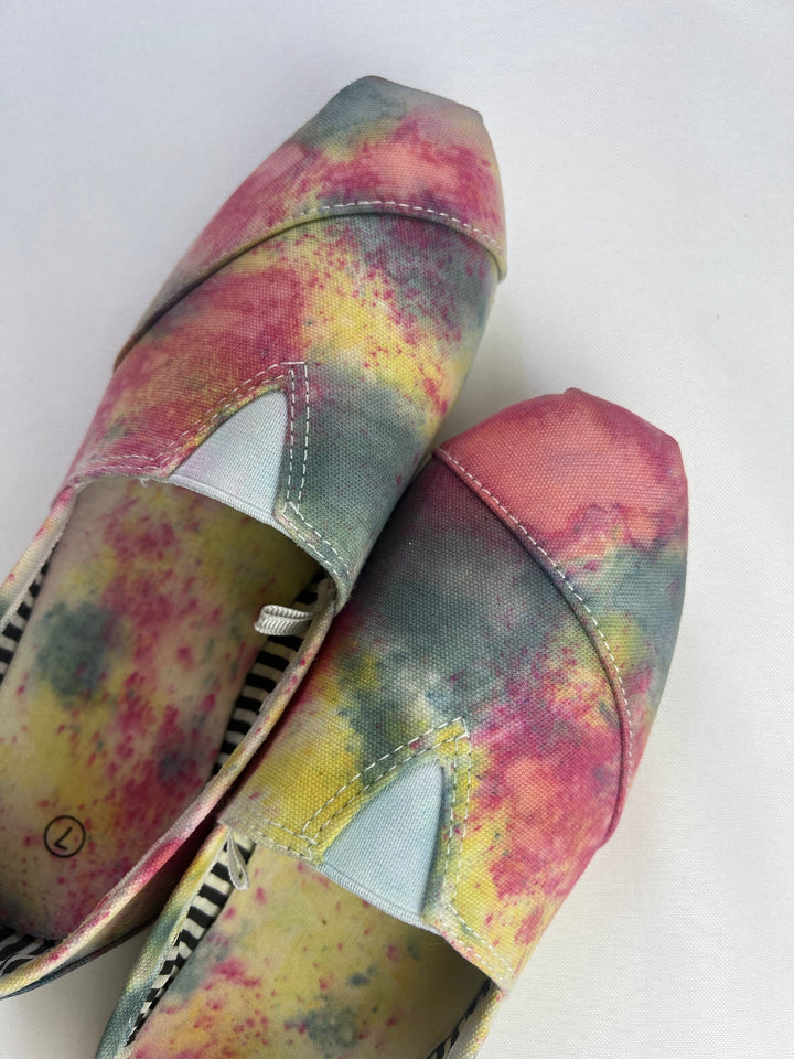 Ice Dyed Shoes - Size 6